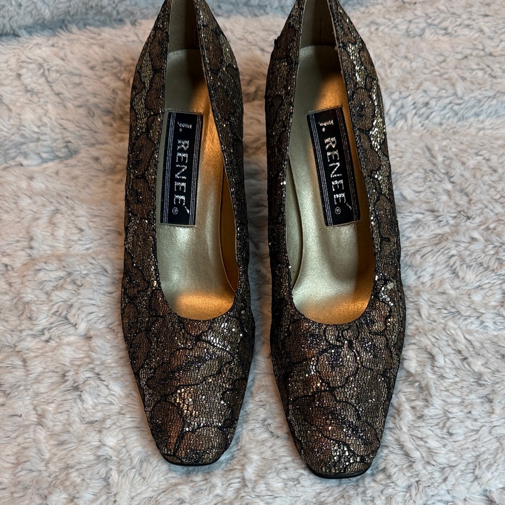 J.Renee Pumps - Picture 3 of 8